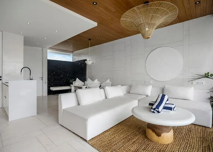 Maria - Serene 1br Pool With Views *